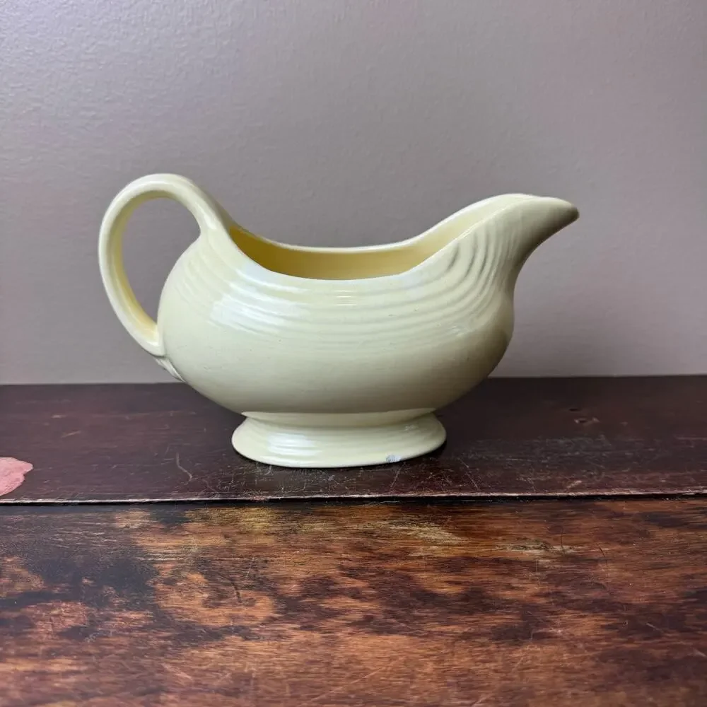 Fiesta Fiestaware‎ Yellow Sauce Boat Gravy Pitcher Vintage Retro MCM Pottery